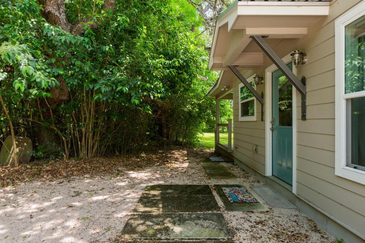 Bear Creek Cottage Manchaca Exterior photo