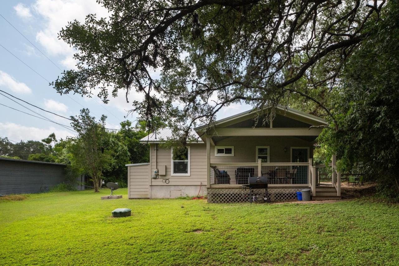 Bear Creek Cottage Manchaca Exterior photo